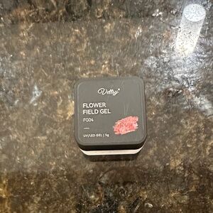 Vetsy Flower Field Gel Nail Polish - Color FG04 - New
